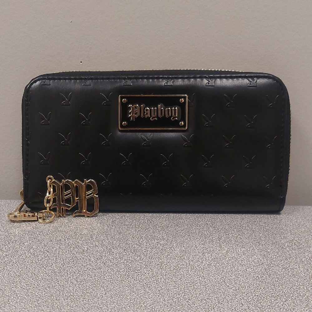 Playboy Black Logo Zip Around Wallet 7.5"x3.5" 2022